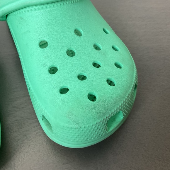 Pre-Owned Crocs Classic Clogs Mint Green, Size 4 Men’s | 6 Women’s - Picture 7 of 12